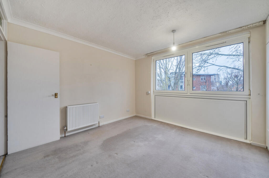 Apartment in London - View 3