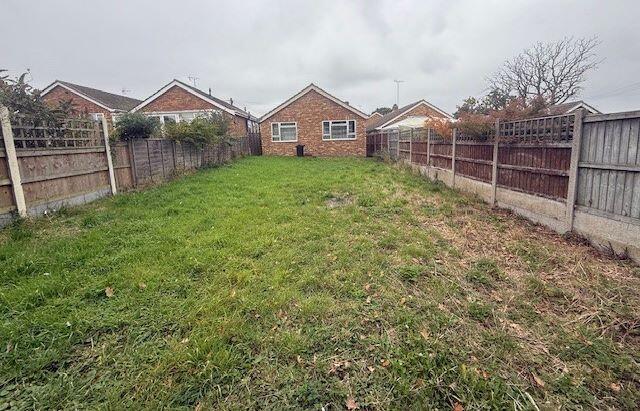 56 Nansen Road, Holland-on-Sea, Essex, CO15 5EF photo 4