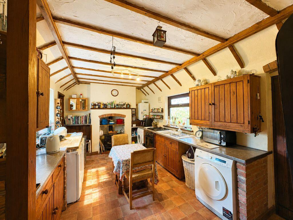 House in Lichfield, Burntwood - More
