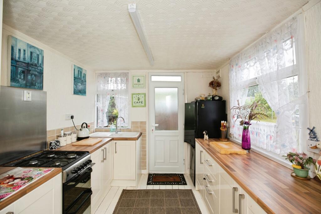 House in Doncaster - View 5