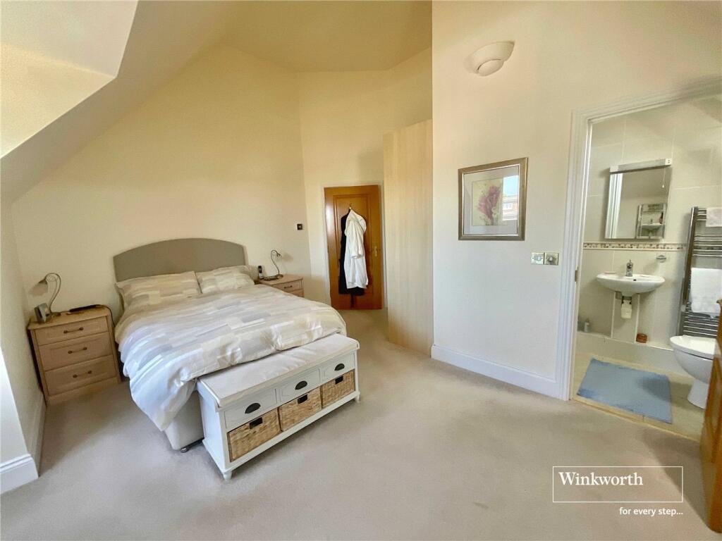 Wortley Road, Highcliffe, Christchurch, Dorset, BH23 photo 4