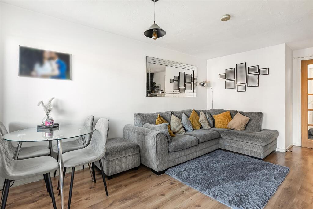 Additional image 7 of Wellington Drive, Welwyn Garden City