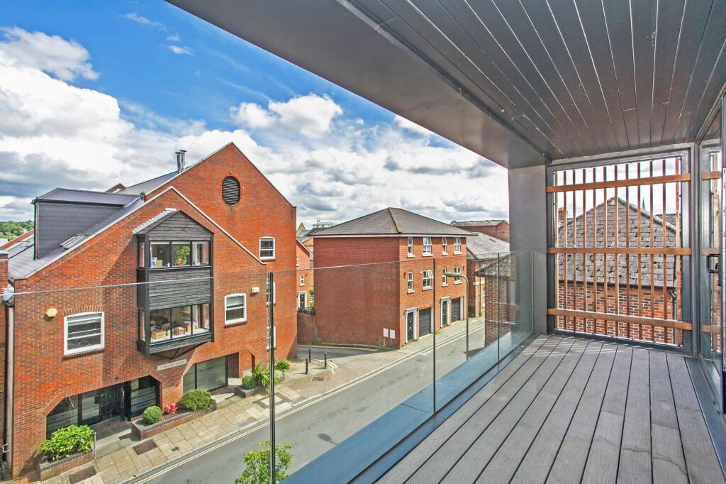 Apartment in Winchester, Hampshire - View 5