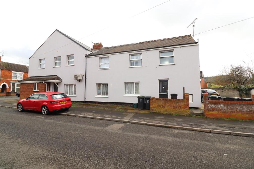 Main image of property: York Road, Rushden, NN10 0LB