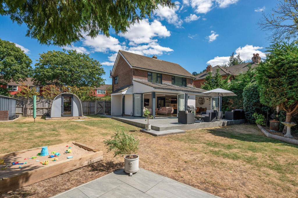 Main image of property: Hunts Pond Road, Park Gate, Southampton