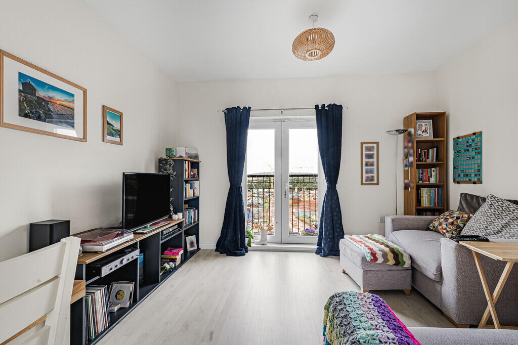Apartment in Exeter - View 3