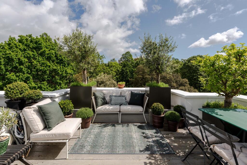 Main image of property: Lansdowne Road, Notting Hill, London