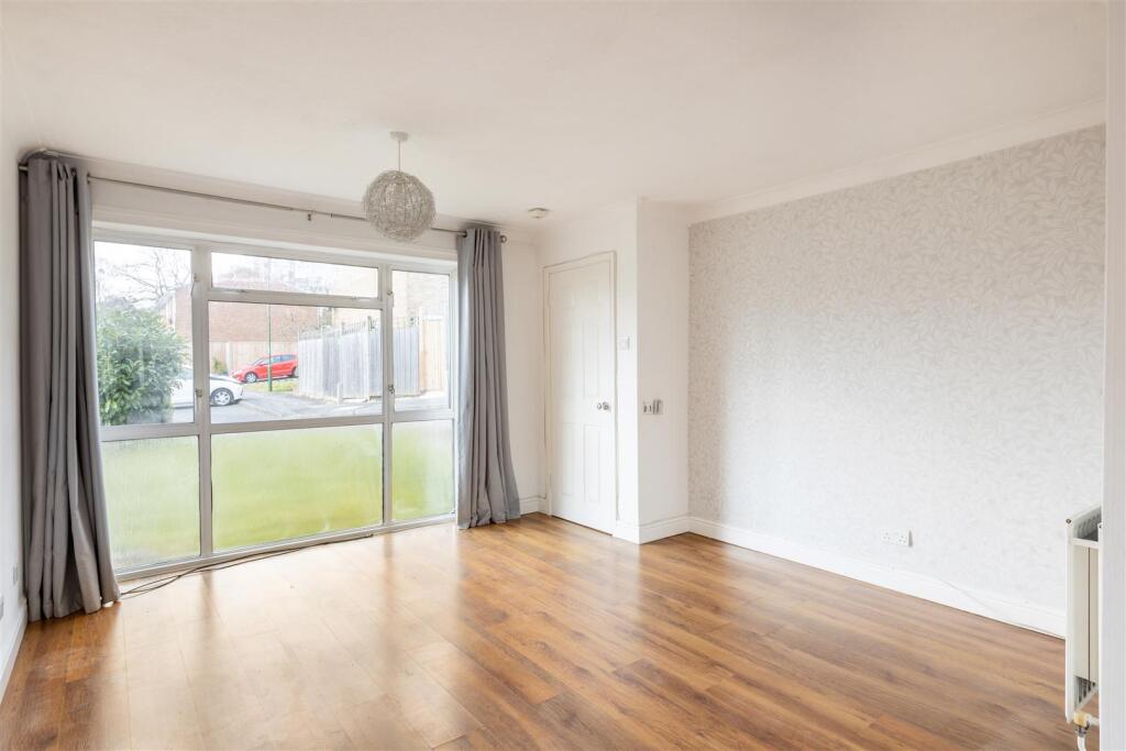 House in Redhill - View 5