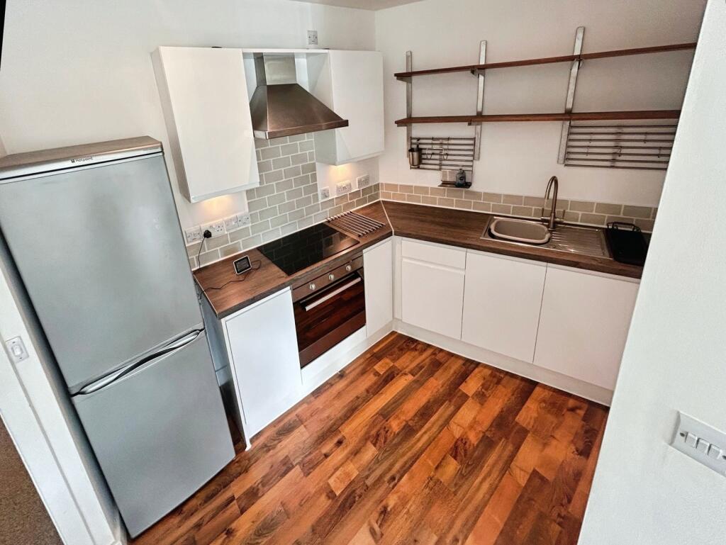 Apartment in Sheffield - More