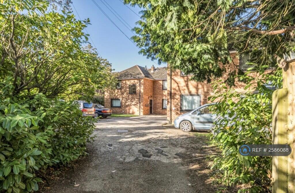 Main image of property: Oakfield, Reading, RG1