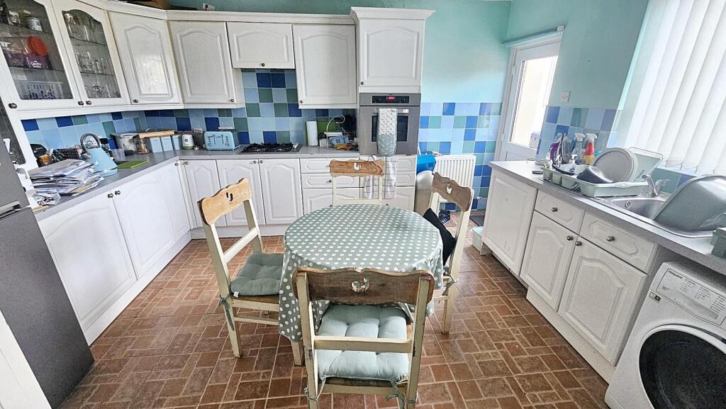 Birchfield Road East, Northampton - View 3