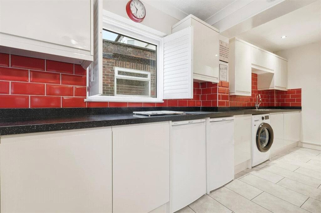 House in Enfield - More
