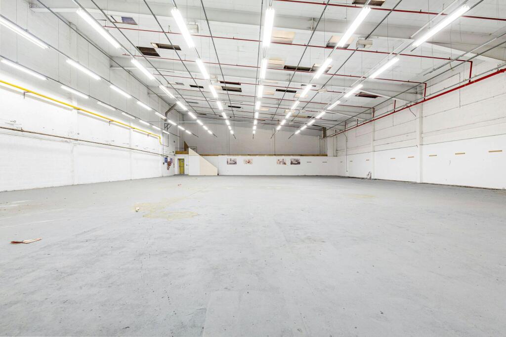 Forest_Real_EstateUnit_3_Meridian_Trading_Estate19.jpg