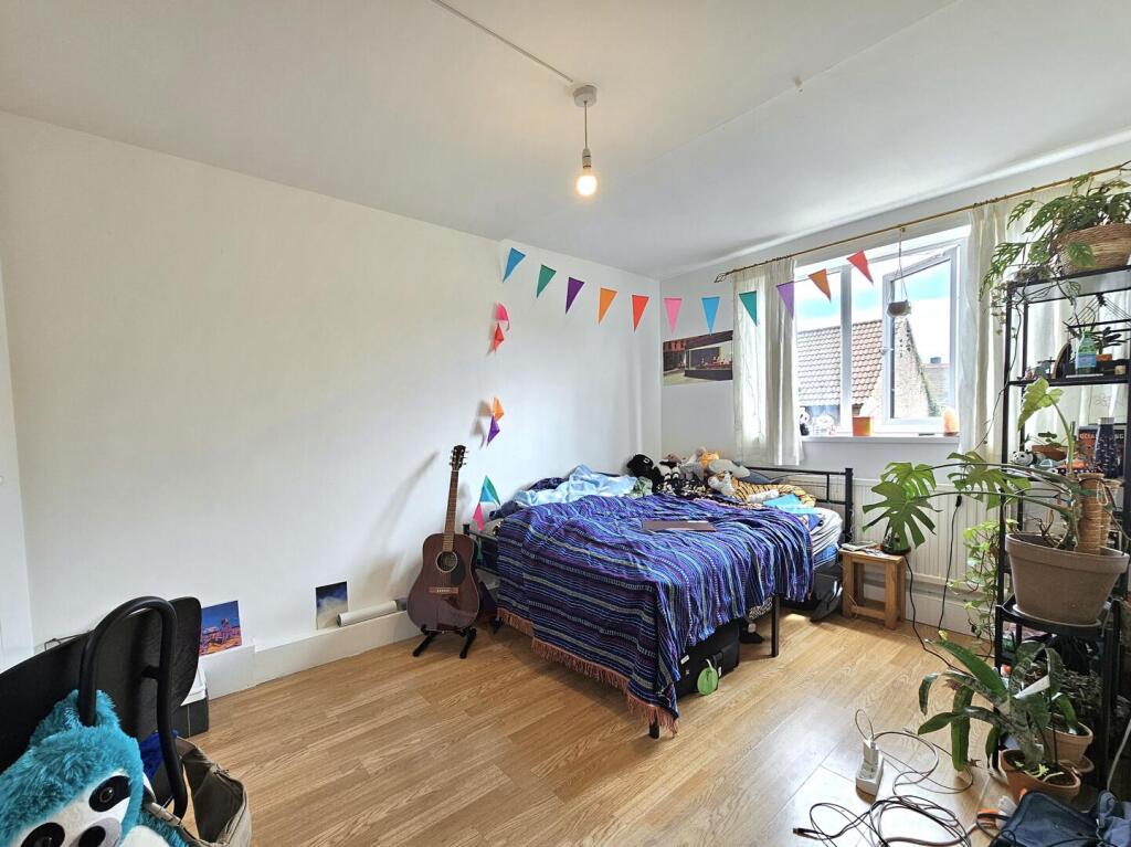 House in London - View 5