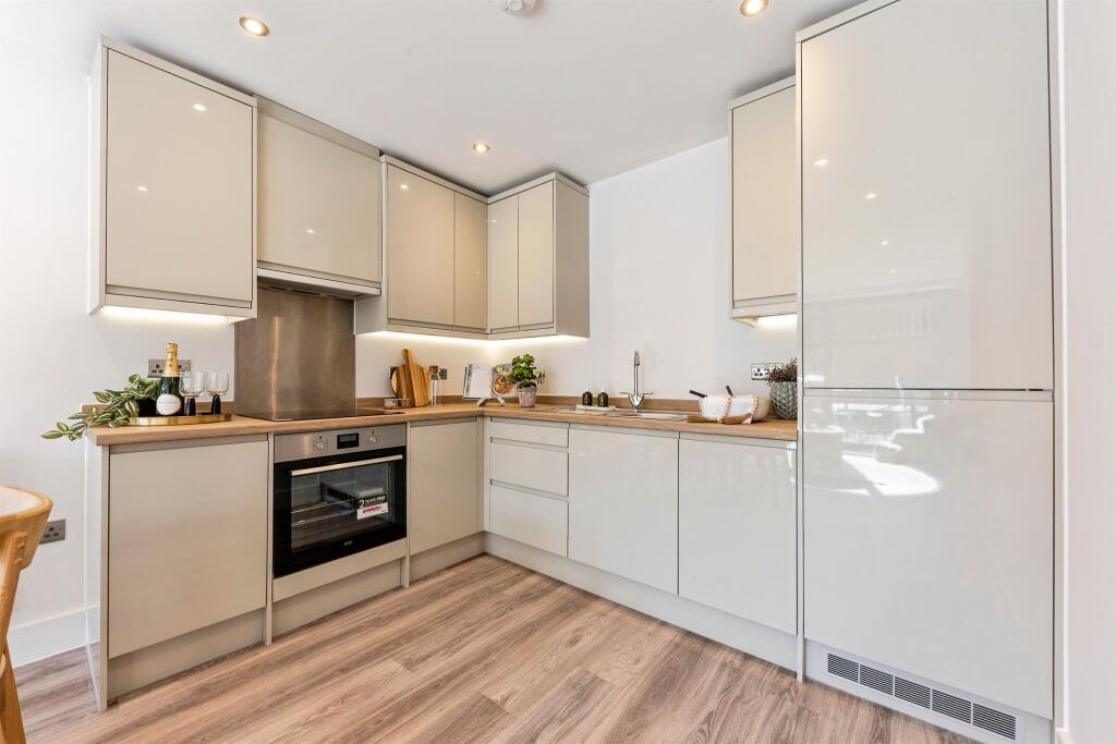 Apartment in Nottingham - View 2