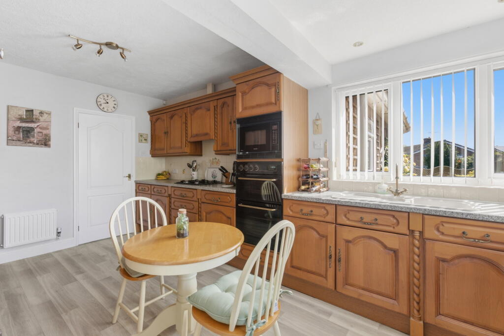 House in South Kesteven, Long Bennington - View 4