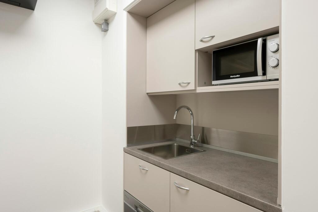 Kitchenette.jpg