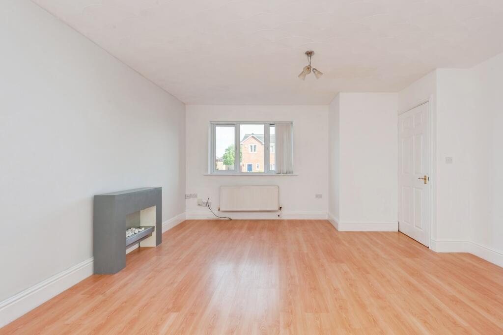 House in St Helens, Liverpool City Region - More