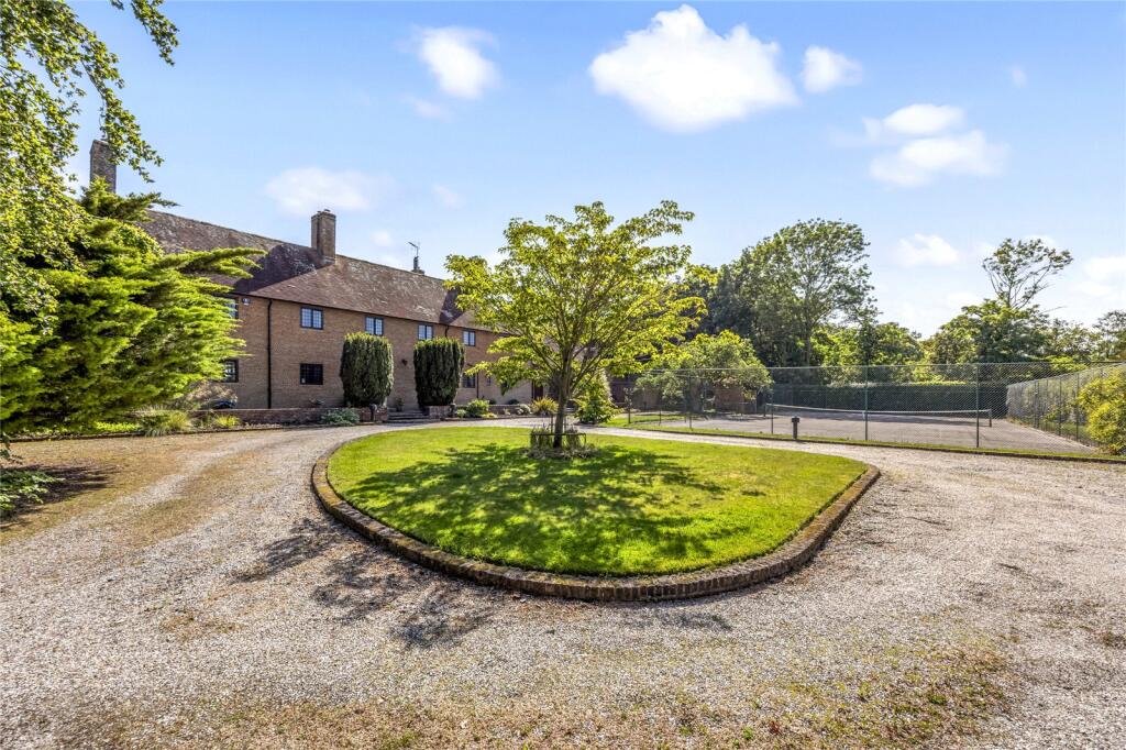 Beacon Road, Ditchling, Hassocks, BN6 photo 3