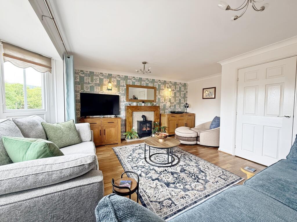 House in Cardiff, Llantrisant - View 2
