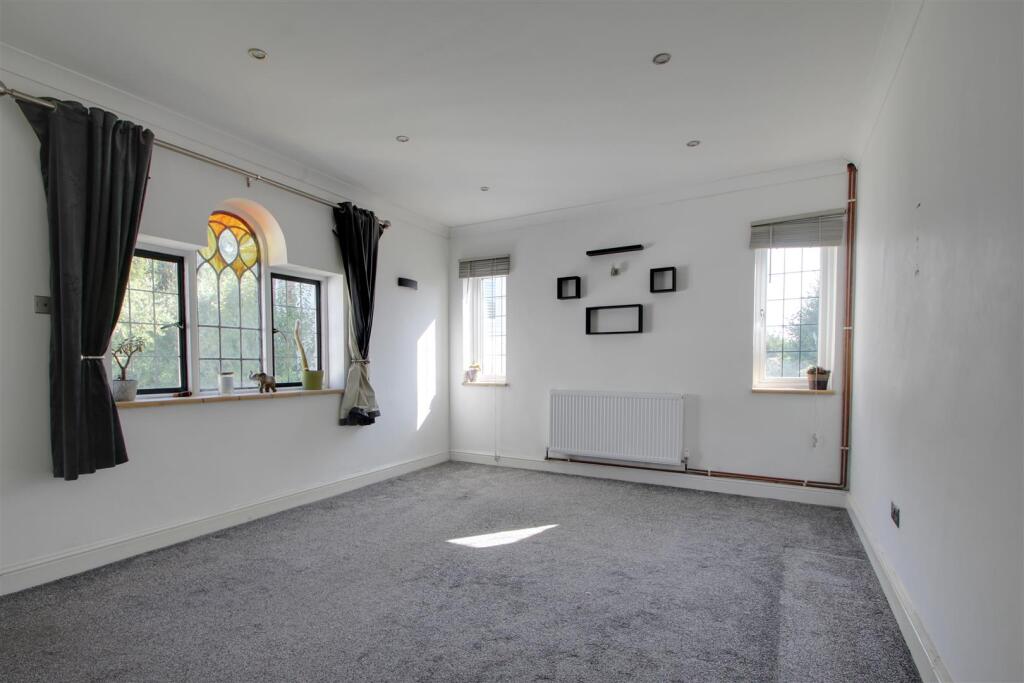 House in Brighton - View 2