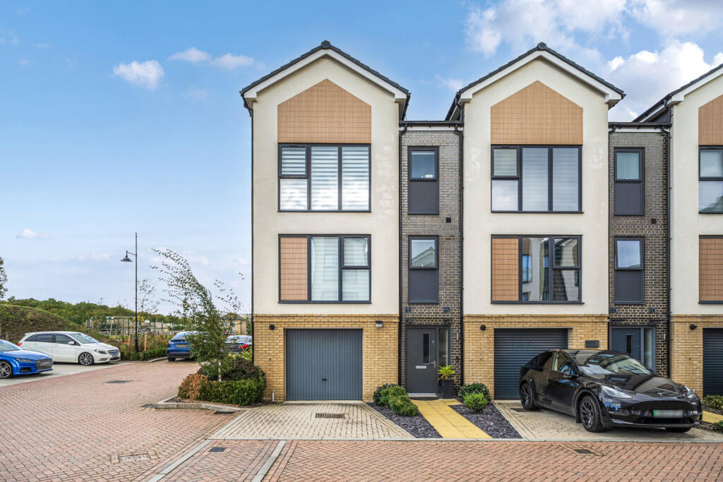 Main image of property: Tigris Crescent, St. Marys Island, Chatham