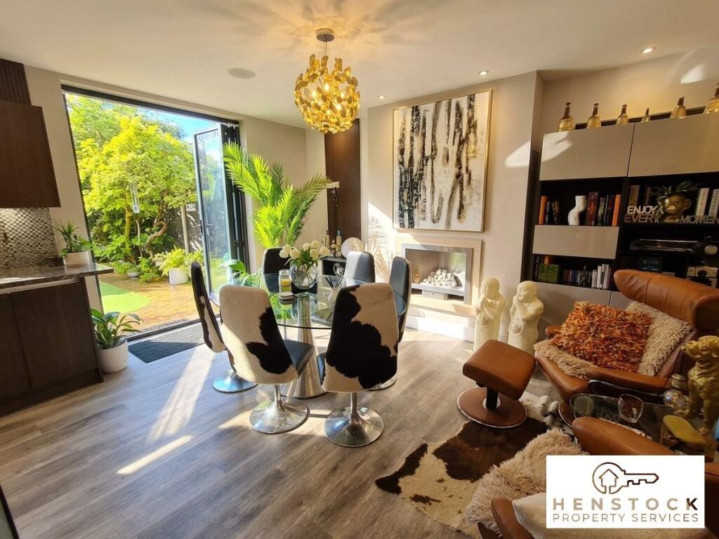 House in Manchester, Greater Manchester - View 4