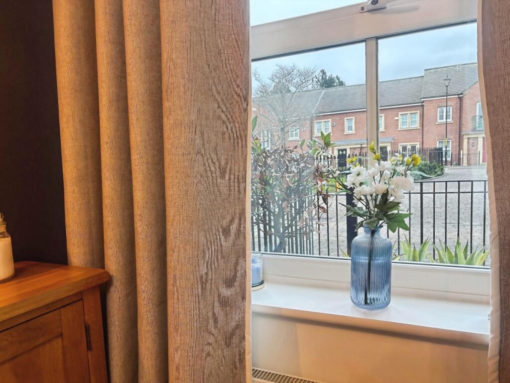 House in South Tyneside, Westoe - More