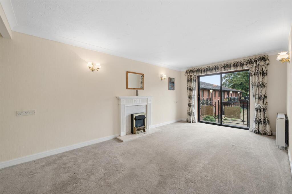 Apartment in Liverpool, Redgate, Formby - View 3