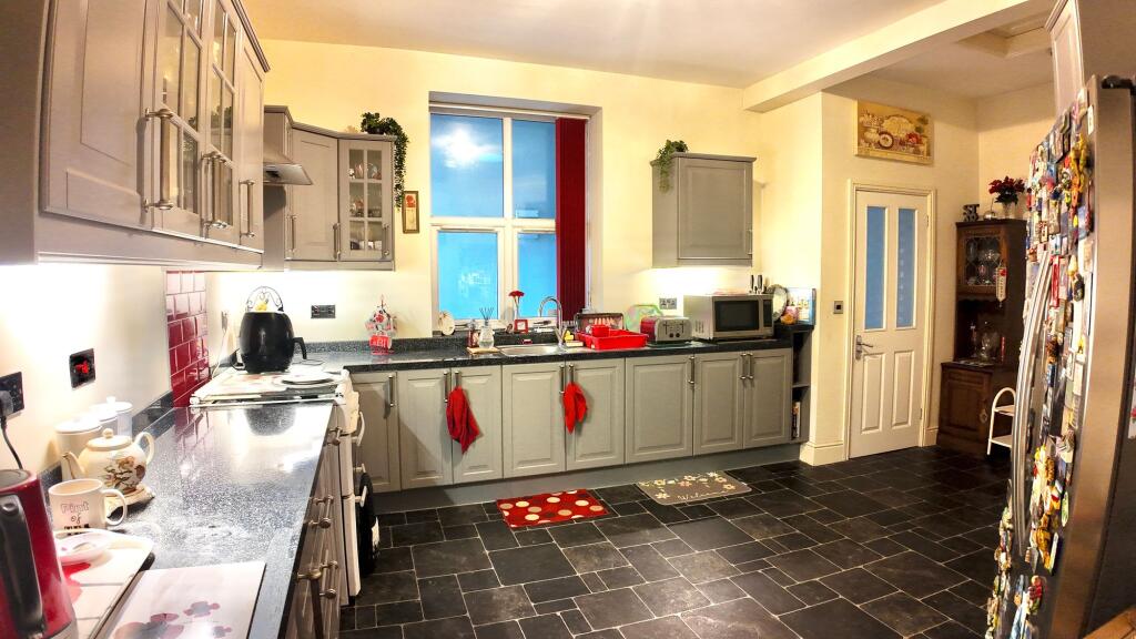 House in Blackwood, Caerphilly - View 3