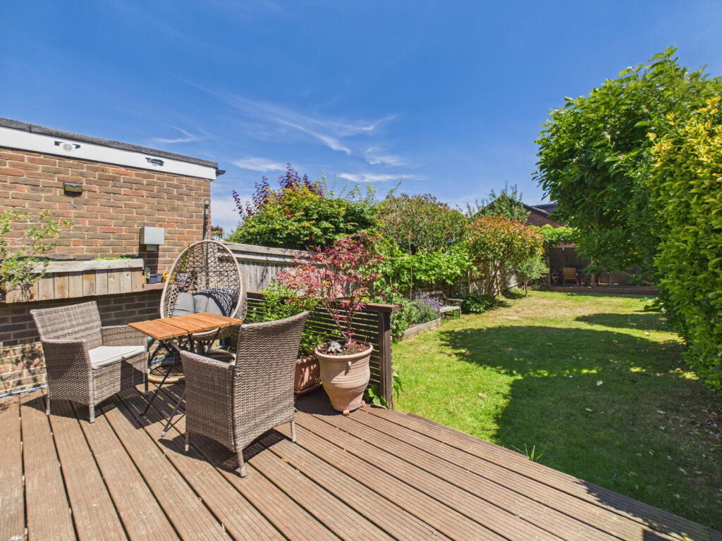 House in Worthing, West Sussex - View 2