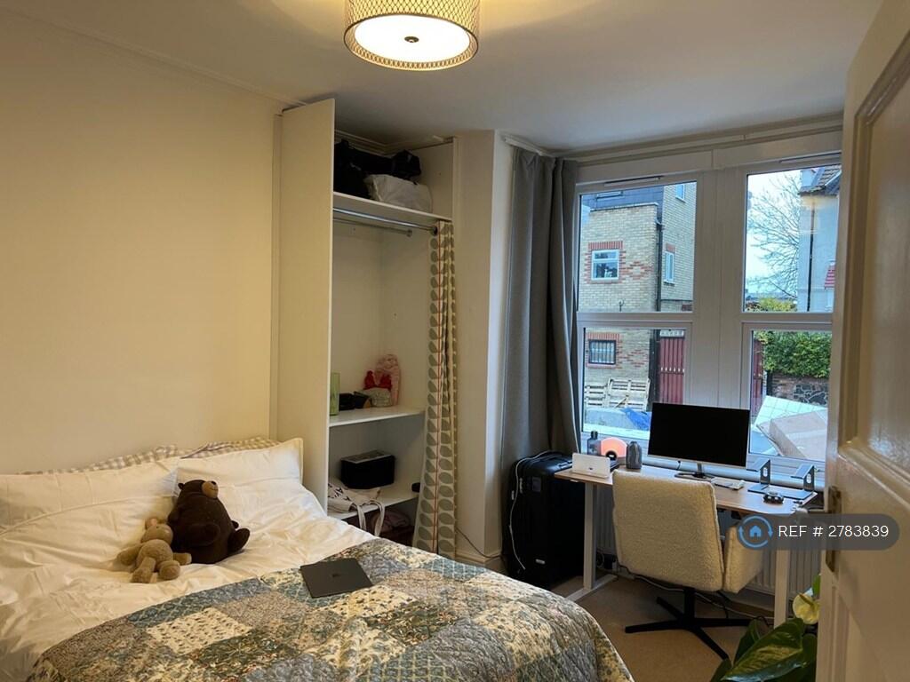 Main image of property: Mandrake Road, London, SW17