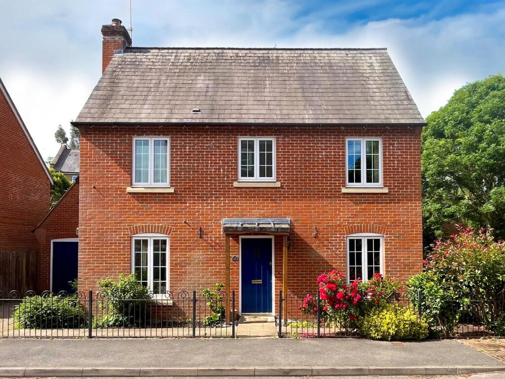 Main image of property: Otterbourne Walk, Sherfield-On-Loddon, Hook
