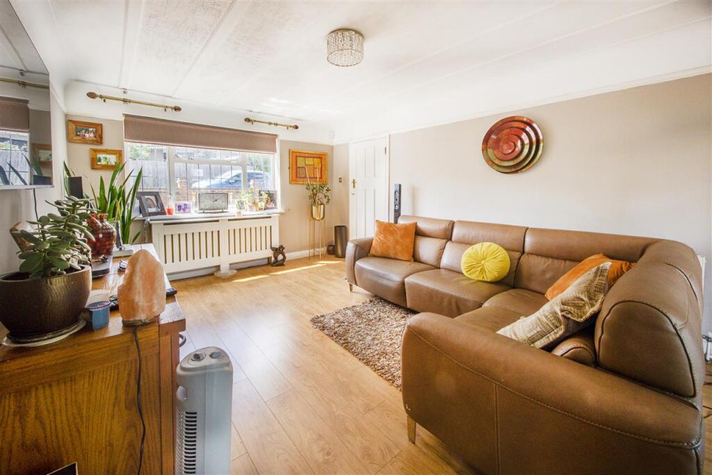 House in London - View 3