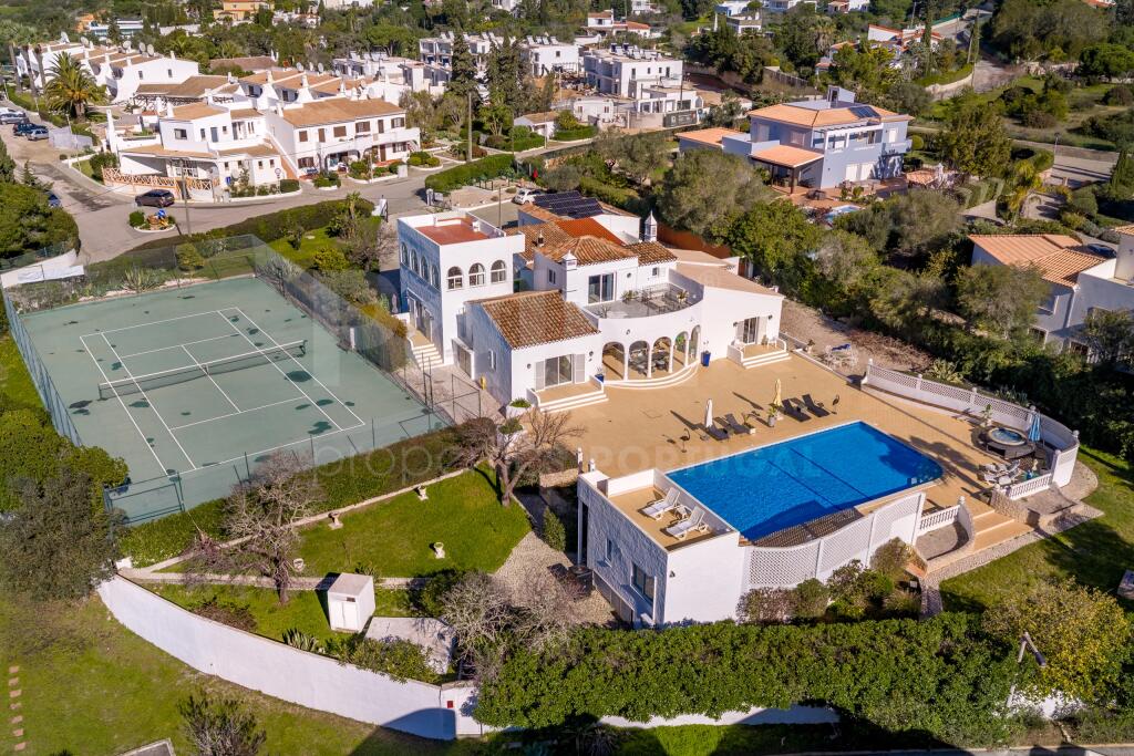 Main image of property: Algarve, Lagoa