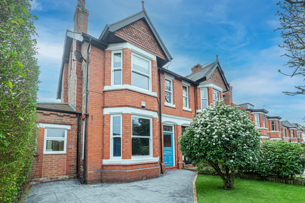 Main image of property: Walton Road, Stockton Heath, Warrington, WA4