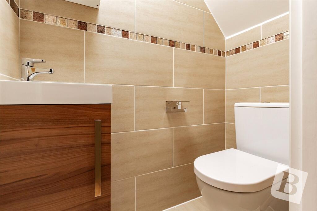 Fordyke Road, Dagenham, RM8 photo 3