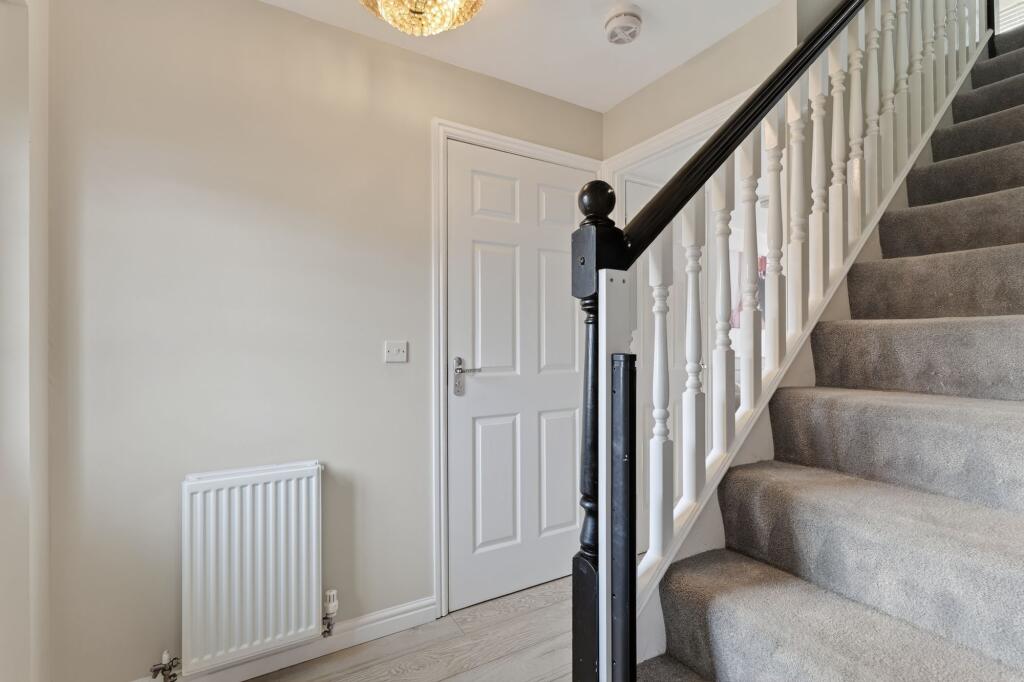 House in Coatbridge, Greenend, Carnbroe - More