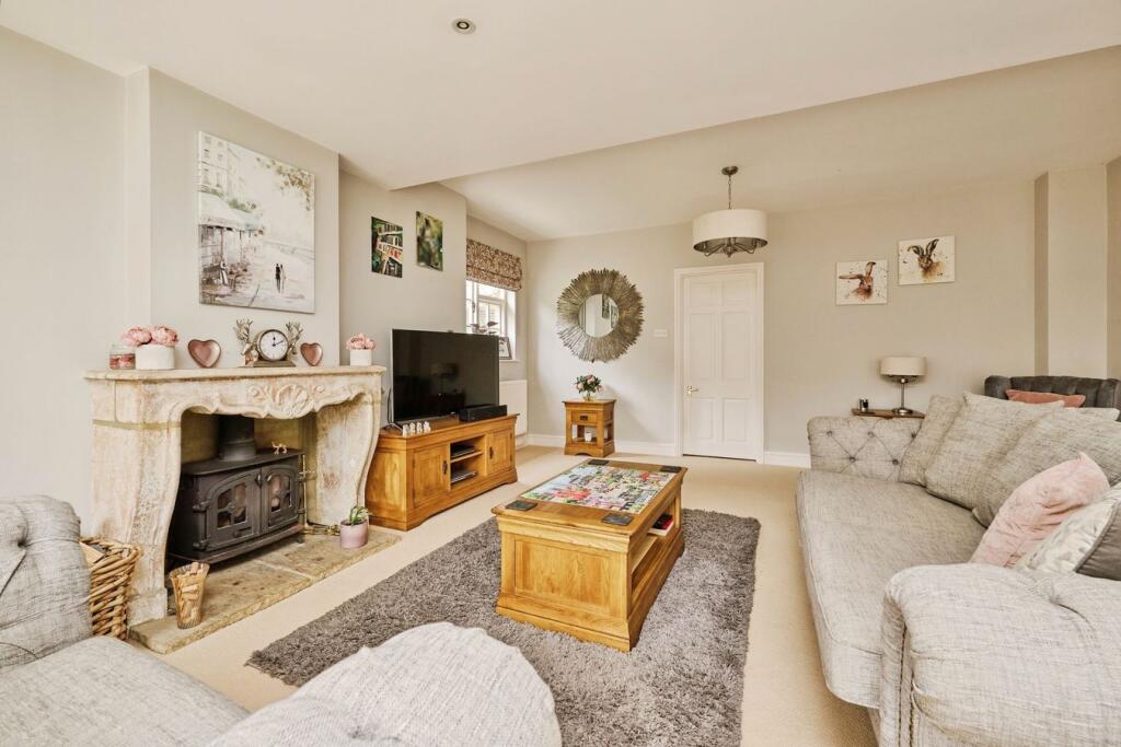 House in Peterborough - View 4