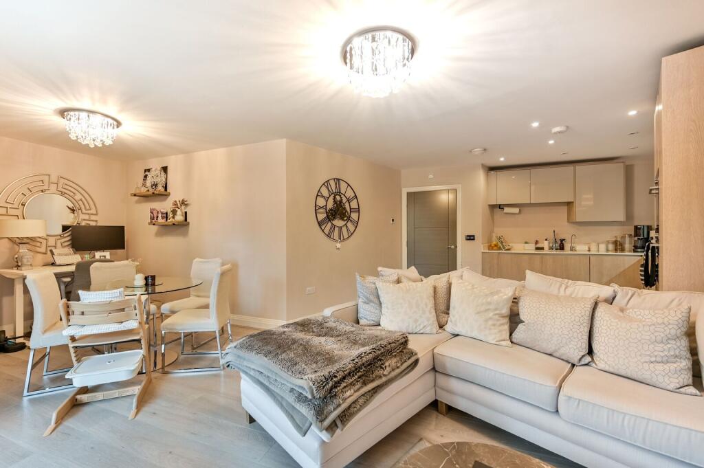 Main image of property: St. Ives Road, Maidenhead, SL6