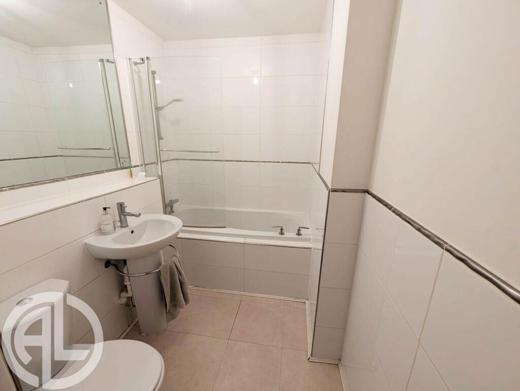 Apartment in Fairfield, Central Bedfordshire - More