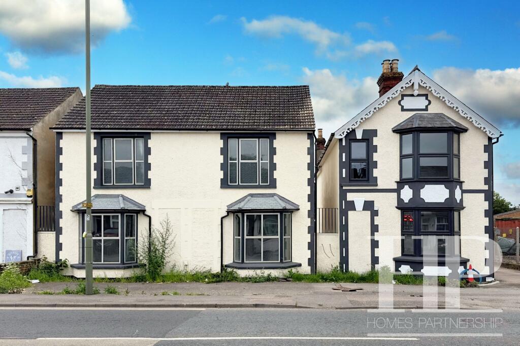 House in Redhill - View 4