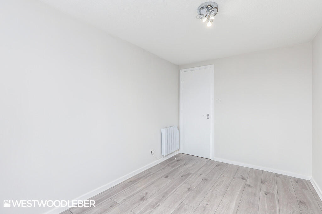 Apartment in Enfield - More