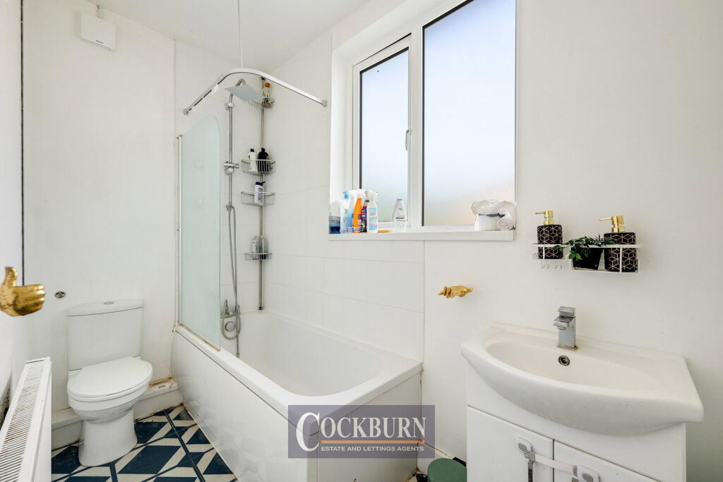 House in London - View 5