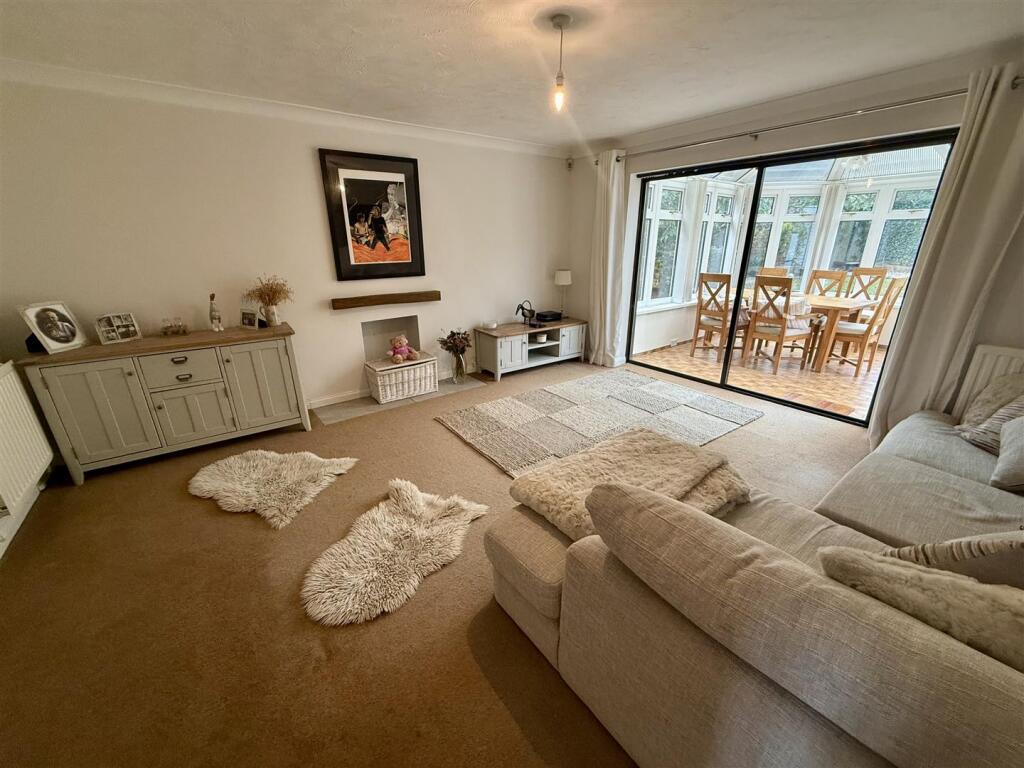 House in Swindon - View 4