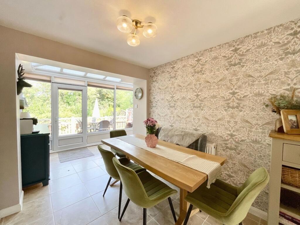 House in Stoke-on-Trent - More