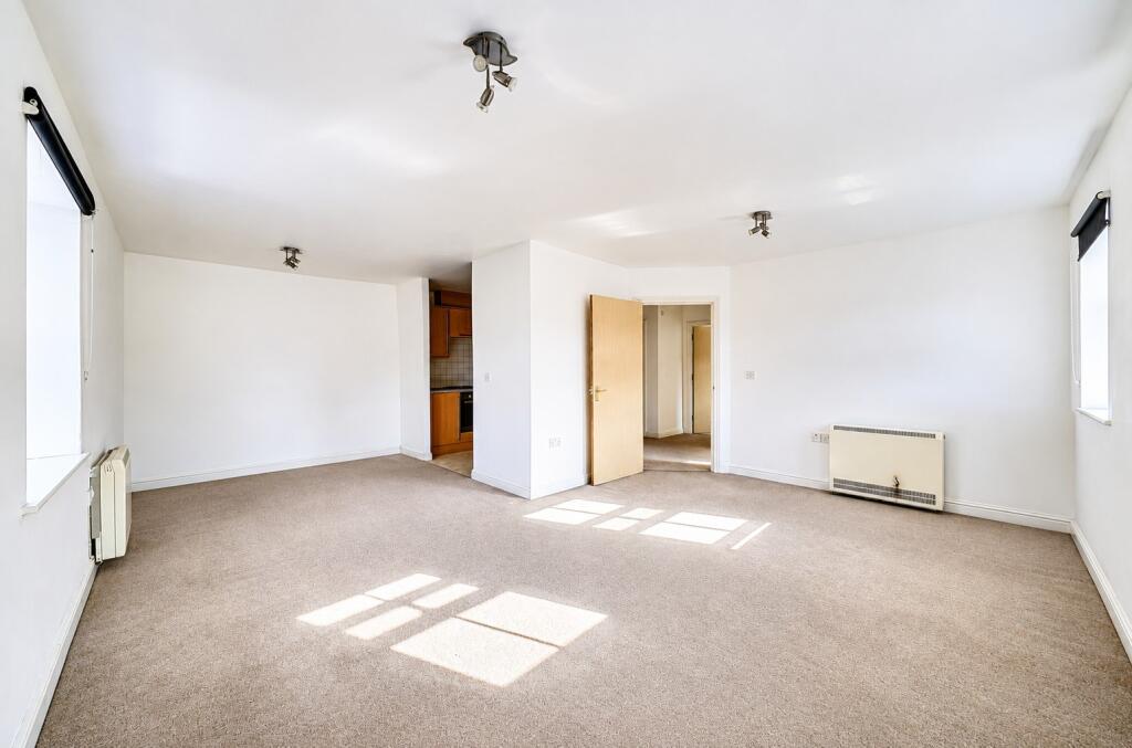 Apartment in Blunsdon St Andrew, Tadpole Garden Village, St. Andrews - View 2
