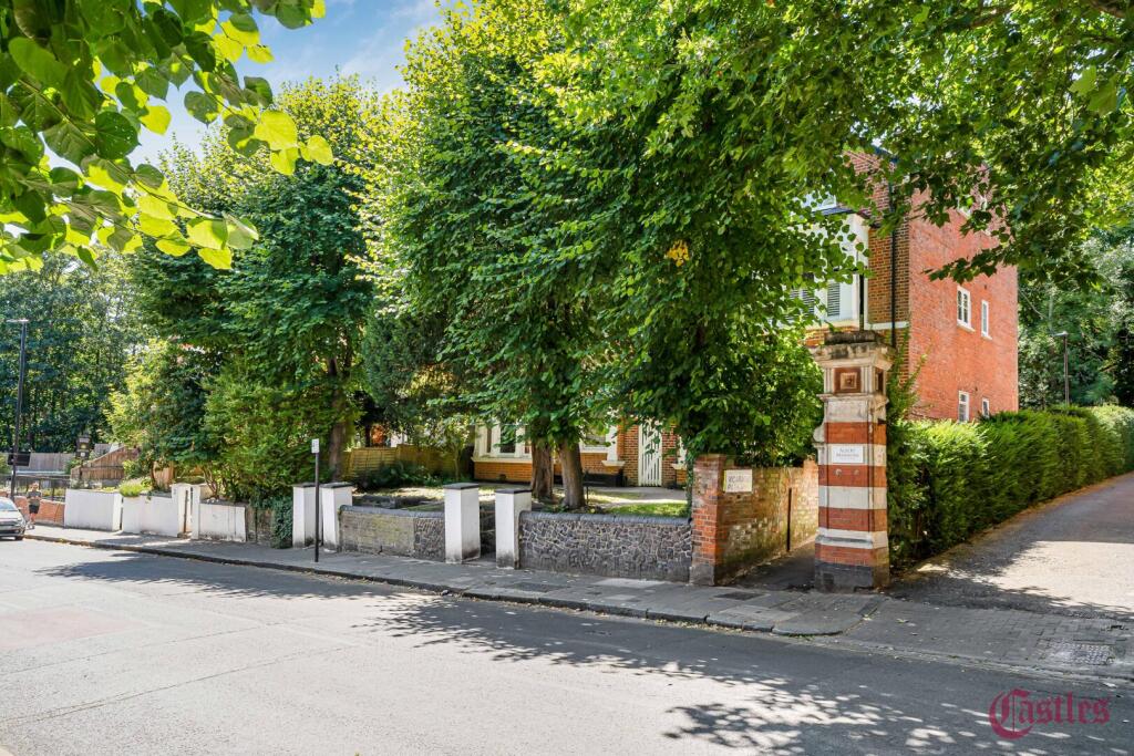 Main image of property: Crouch Hill, N8