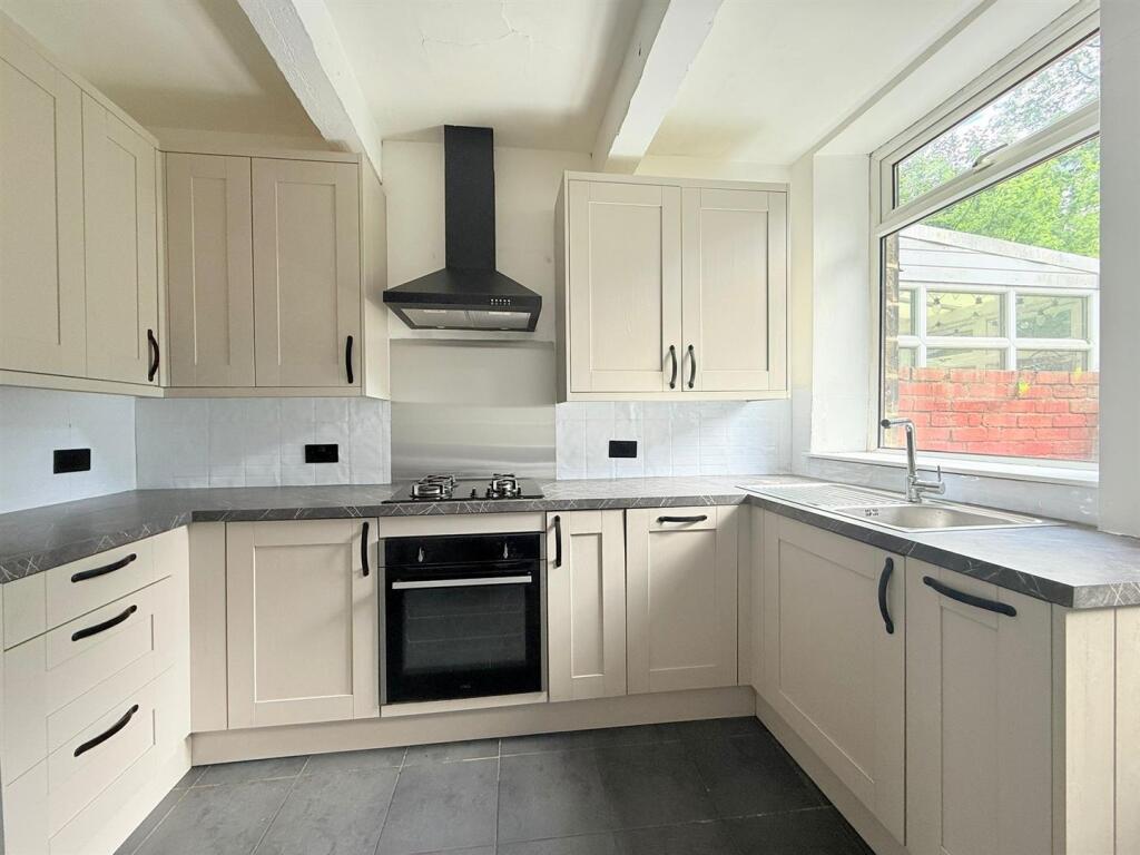 Worrall Road, Wadsley, Sheffield photo 4