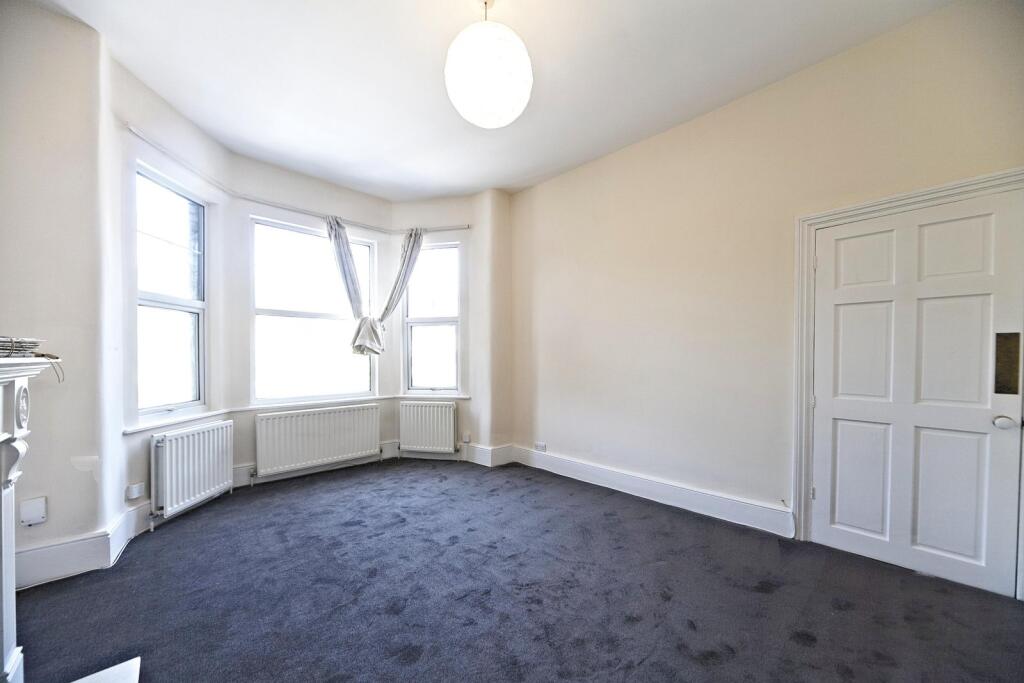 Apartment in London - View 2